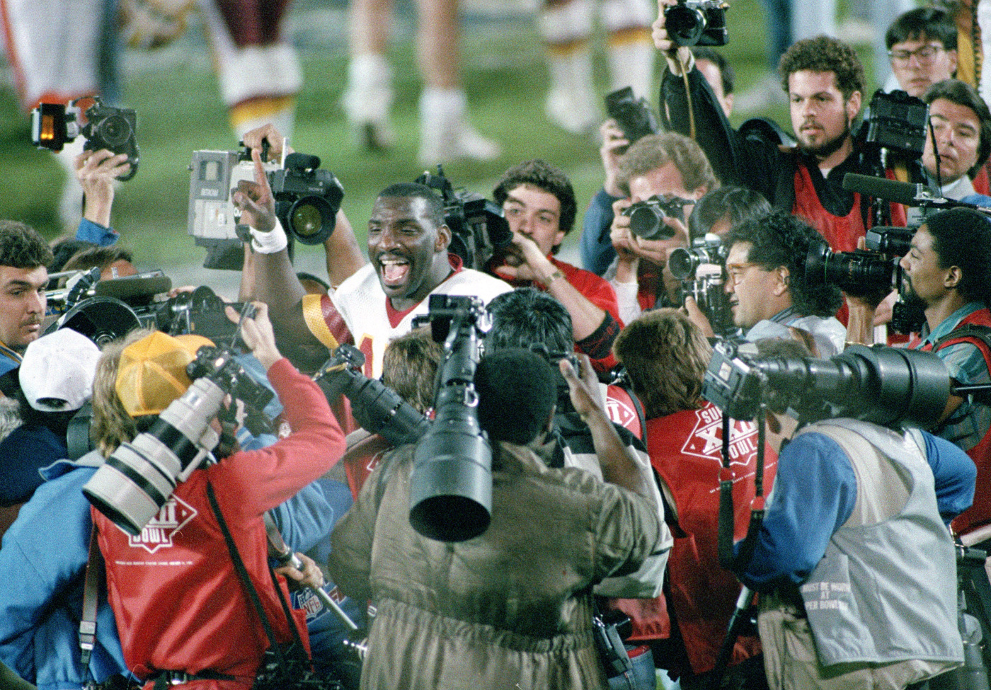Happy birthday to Doug Williams, the 1st Black QB to start and win a Super Bowl!!!  