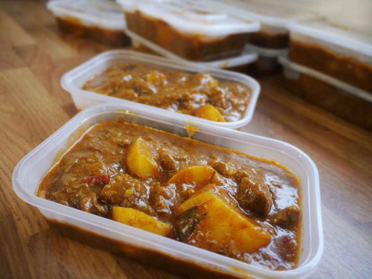RachAlsKitchen's tweet photo. A few pictures from last nights #takeaway #fakeaway #fooddelivery ... #homemade #indian #curry #currynight .. #catering #events #covidadaption ..... https://t.co/Ym6WOxfdwC