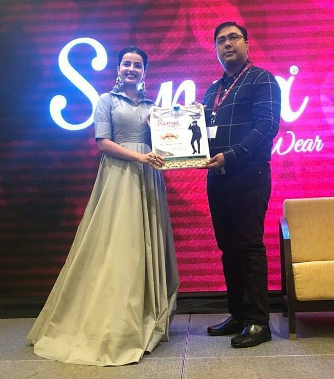 Fouziya38909805's tweet photo. Sharing few Happy & Proud Achievements of Cutiepie Shrenu Parikh, Our Jaan @shrenuparikh11 #ShrenuParikh #rockingperformance #amazingact #deserveallappreciation #beautiful #lovely #ipkkndebp #Ishqbaaz #EBSS #ThodiThodiSiManmaaniyan #mostdesirablewomen #Proudofyou @shrenuparikh11 https://t.co/15yNwdcime