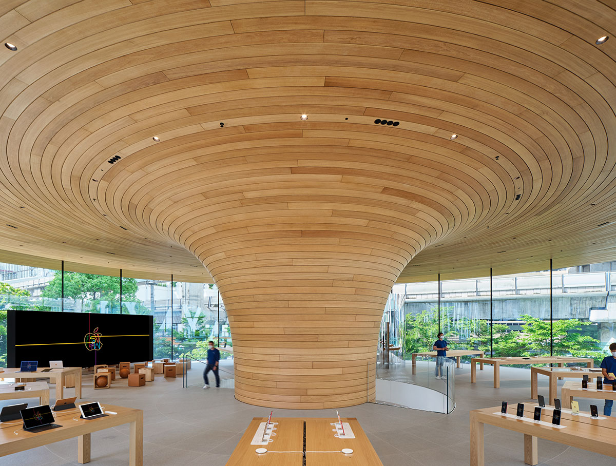 Apple’s new store opens with giant tree canopy roof in Bangkok: worldarchitecture.org/architecture-n… #architecture #bangkok