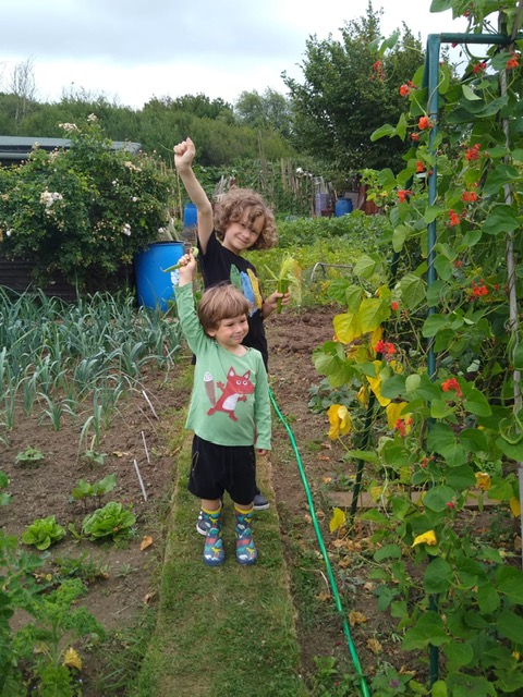 kateontheradio's tweet photo. Another wonderful allotment in Gloucester we are hearing about on @BBCGlos This one is cross generational with grower Dave in his eighties, mum Nic and boys Euan and Luca https://t.co/Xdn98uL9Lp