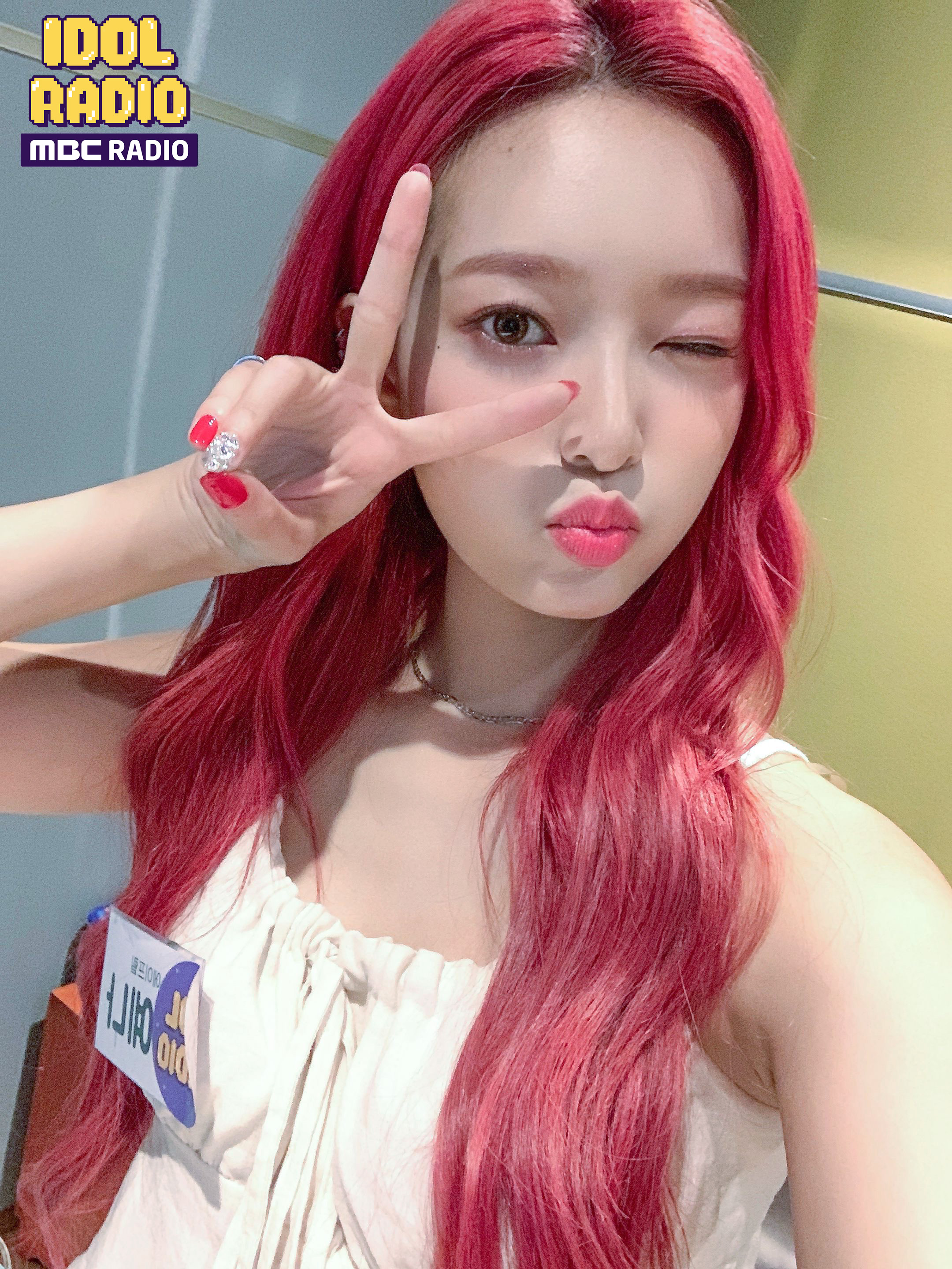 Ee-DzF-UYAIJOZ2.jpg:orig