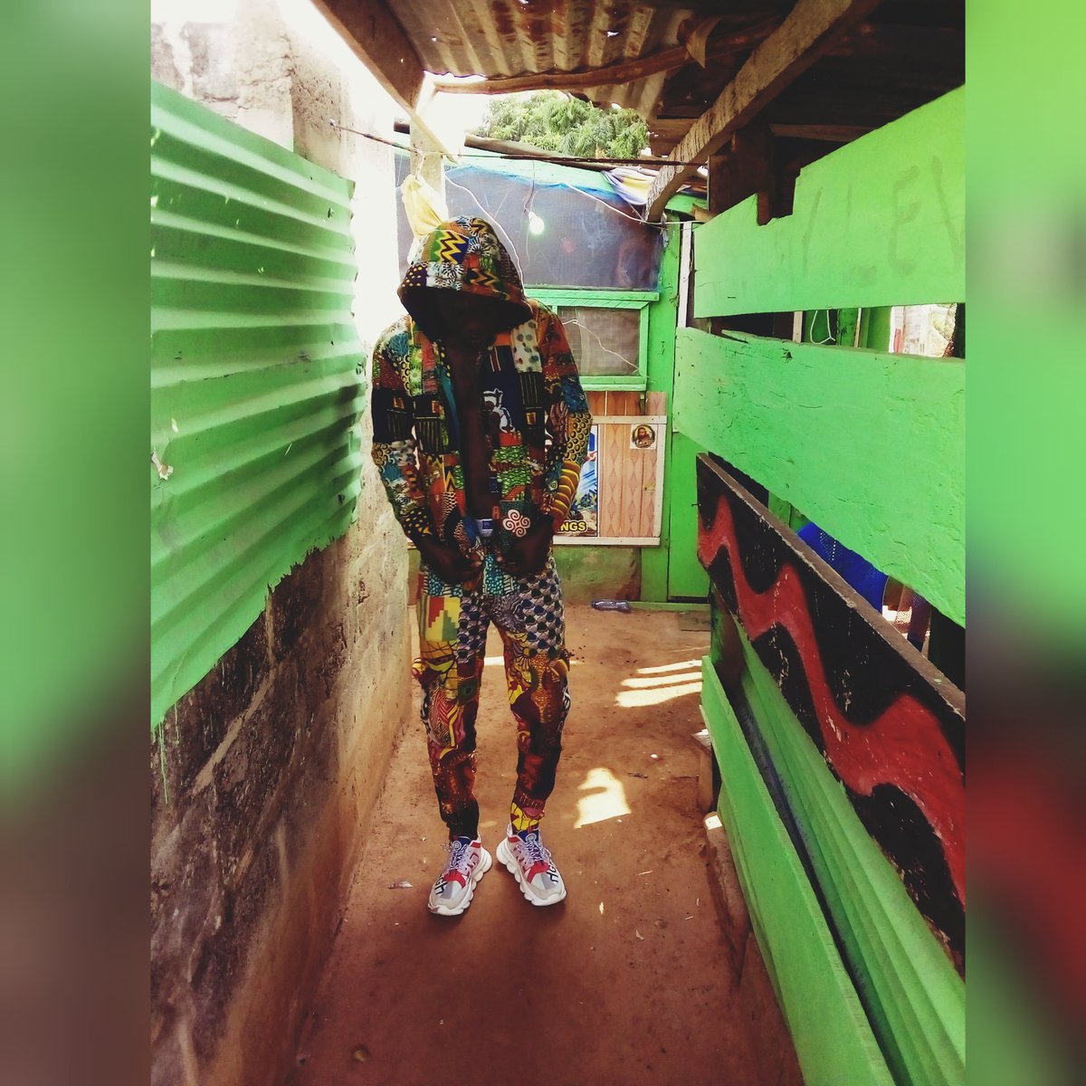RenoRascode's tweet photo. The Slam We Call Ghetto We Been Victims Of Both Bad And Good๐ค๐ค Known and Unknown But We Give Thanks ๐๐ Hello Mr. Politicians We Beg Feel Our Pains Small just Listen to how we LIVE
https://t.co/HzMQKVTEfm
#LMG #Yagayagayoo #UnderGround360 #LMGfamily #LifeOuttaDeGhetto https://t.co/Gm8sbSUobY
