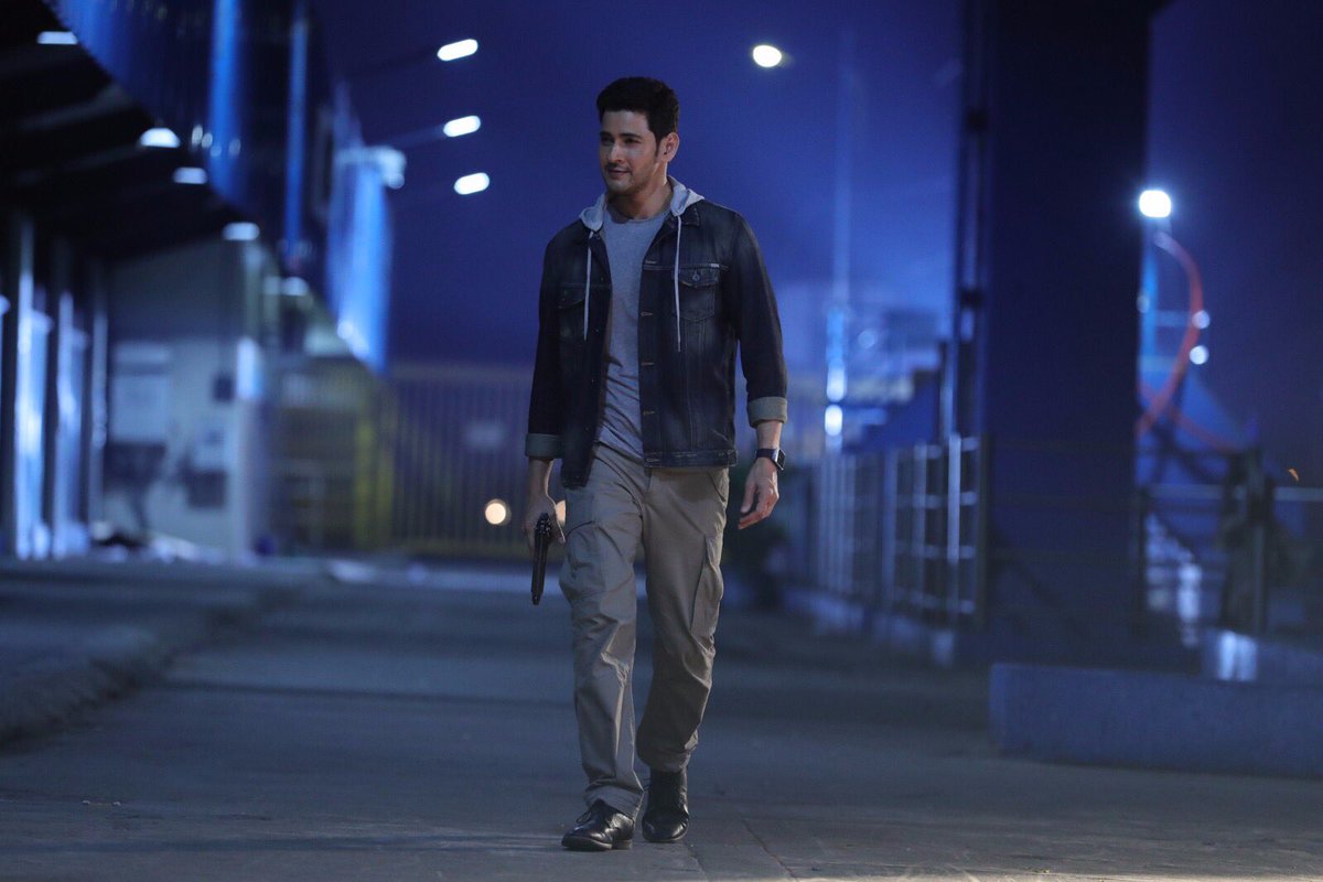 IamMaheshFan's tweet photo. Inka speed penchandi Ammaaa... world record kodutunnam anthe 😎😎

#HBDMaheshBabu @urstrulyMahesh https://t.co/uN5MX5ws6t