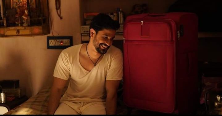 HarshDesaiFilmy's tweet photo. Review of #Lootcase โค๏ธ
A perfect family entertainer comedy film of recent time
Really enjoyed #Lootcase
https://t.co/5mHTosnagp
#LootcaseReview
#LootcaseStreamingNow on @DisneyplusHSP
@kunalkemmu @raogajraj #VijayRaaz @RanvirShorey @RasikaDugal #AryanPrajapati @foxstarhindi https://t.co/yI06s8KGfw