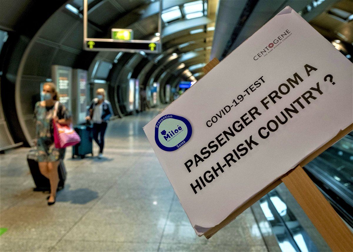 vbianconi_miloe's tweet photo. ✈️[#COVID19 ALLEMAGNE]🇩🇪 Les #passagers sont orientés vers le centre de test #Cover19 #aéroport #Francfort le samedi 8️⃣ août 2️⃣0️⃣2️⃣0️⃣
Des #tests obligatoires pour les passagers en provenance d'un pays à haut risque #highrisk #country #prevention #santé @MiloeSante https://t.co/IVMtoIP6NP
