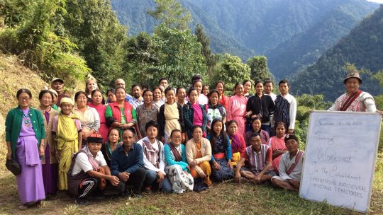 Inspired by the Potato Park, (and with support from IIED, <a href="/AsociacionANDES/">Asociación ANDES</a> and <a href="/INMIP_Sec/">INMIP</a>) Indigenous peoples in Asia and Africa are establishing similar BCHTs and exploring their own holistic wellbeing concepts and values ➡ iied.org/indigenous-bio… #IndigenousPeoplesDay