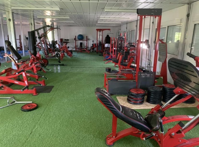 RugbyClubLeMans's tweet photo. Le RCM agrandit sa structure pour une meilleure préparation de ses joueurs 🏉👍🥰une belle salle de musculation vient de voir le jour #LeMans #SangEtOr #LeMansOfCourse #Fed3 https://t.co/hOdbwIFji7