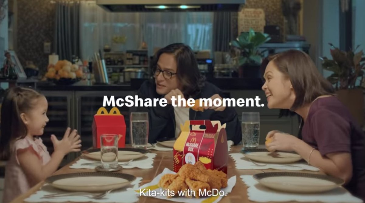 Keepmesaying_07's tweet photo. Sunday is family day.
McShare The Moment with McShare Box.
@McDonalds @officialjudayph @OfficialJuday #LunaAgoncillo #RyanAgoncillo #JudyAnnSantos #McDonalds #McShare https://t.co/5ioWoxaKmq