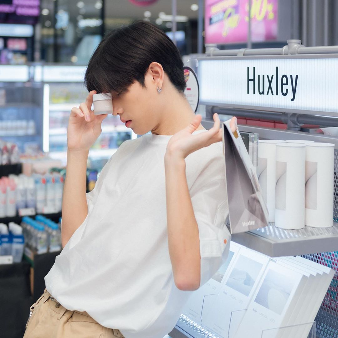 TurbotbPH's tweet photo. [ 09.08.2020 ] IG update @turbotbb 

Huxley Eye Cream
available at eveandboy shop 
@huxley_th

#อายครีมเซราไมด์ #Huxley_TH #ebHuxley #RapinniphaPR

 --

#TurbotbPH #turbotb
#bewith_turbo #keepfightingTB
#KaownahTurbo #kaowgowithtur 
#ก้าวหน้าเทอร์โบ #ก้าวไปกับเทอร์
#รักติดเทอร์โบ https://t.co/sGjQy9u7om