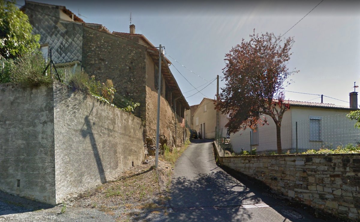 This is Rue de la Croix in Burlats today.