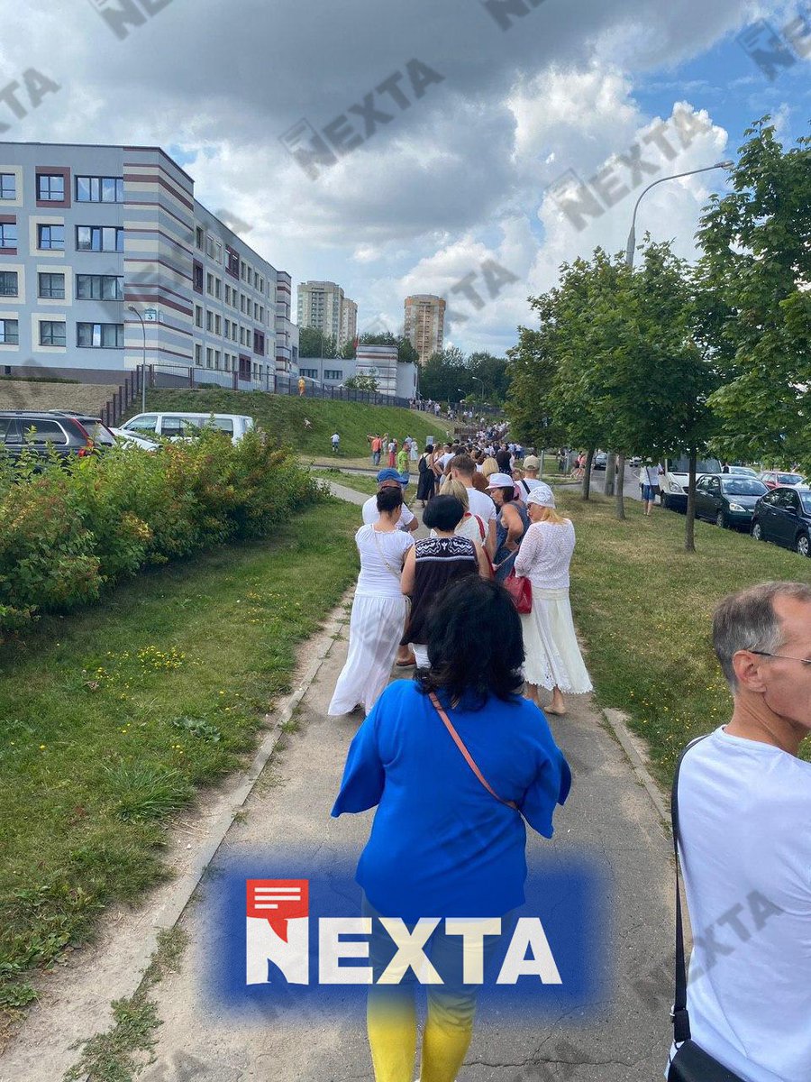 It's election day in  #Belarus and long lines are present outside voting boots throughout the country.Internet has been disrupted all the day, there is a fear of voter fraud in the air