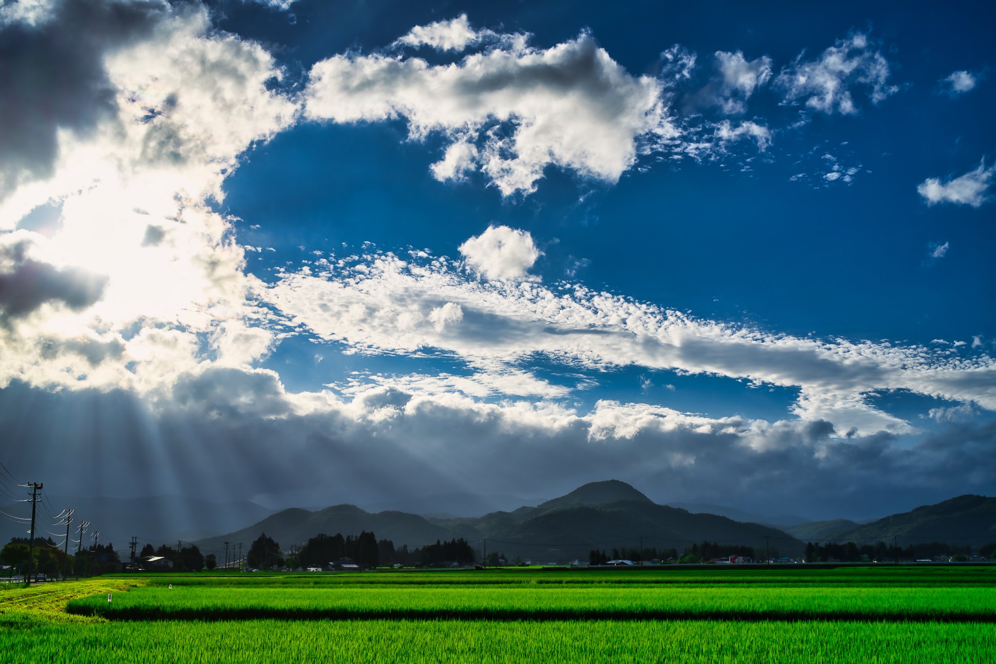 雨上がりの空 Ee-R9AiVAAEqYqa.jpg:large
