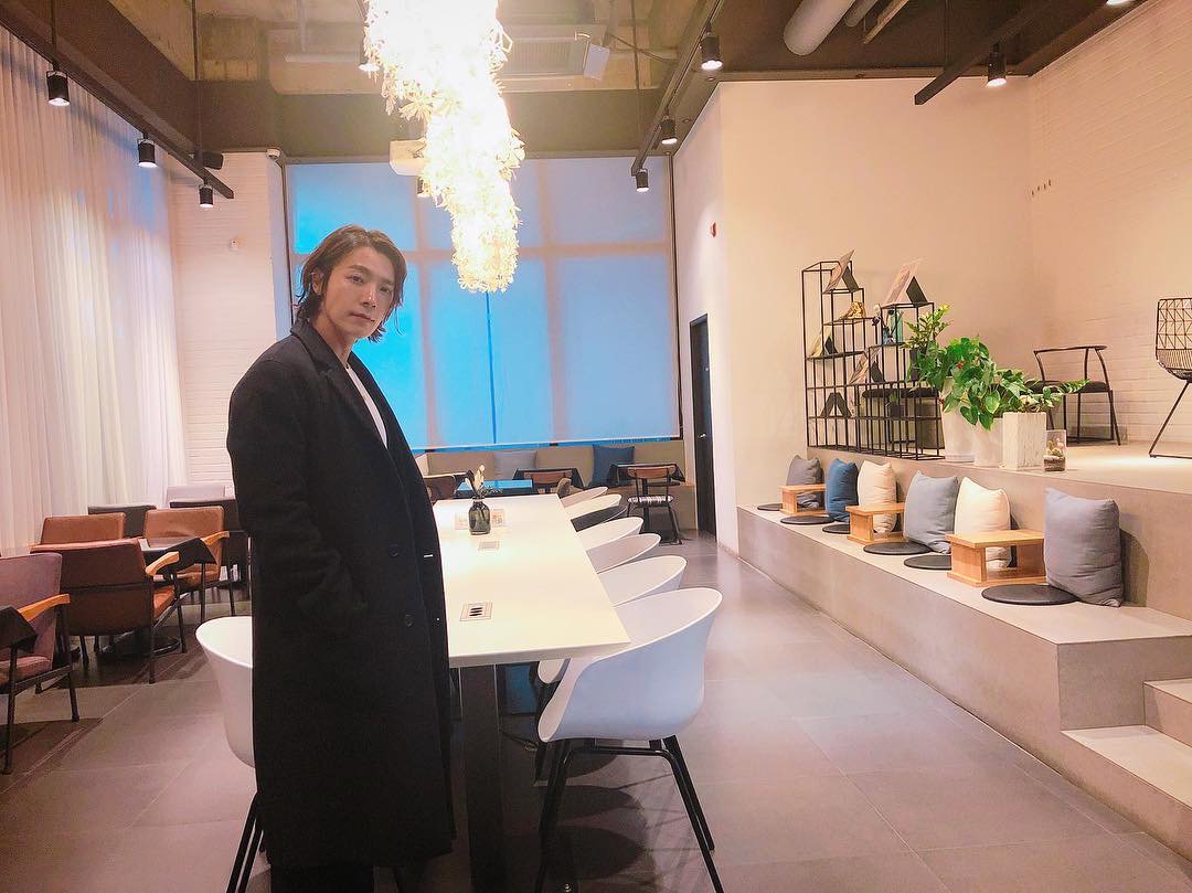 Coffee shop dates again