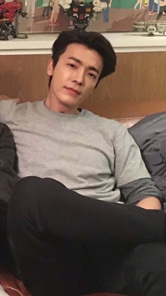 Coffee shop dates again