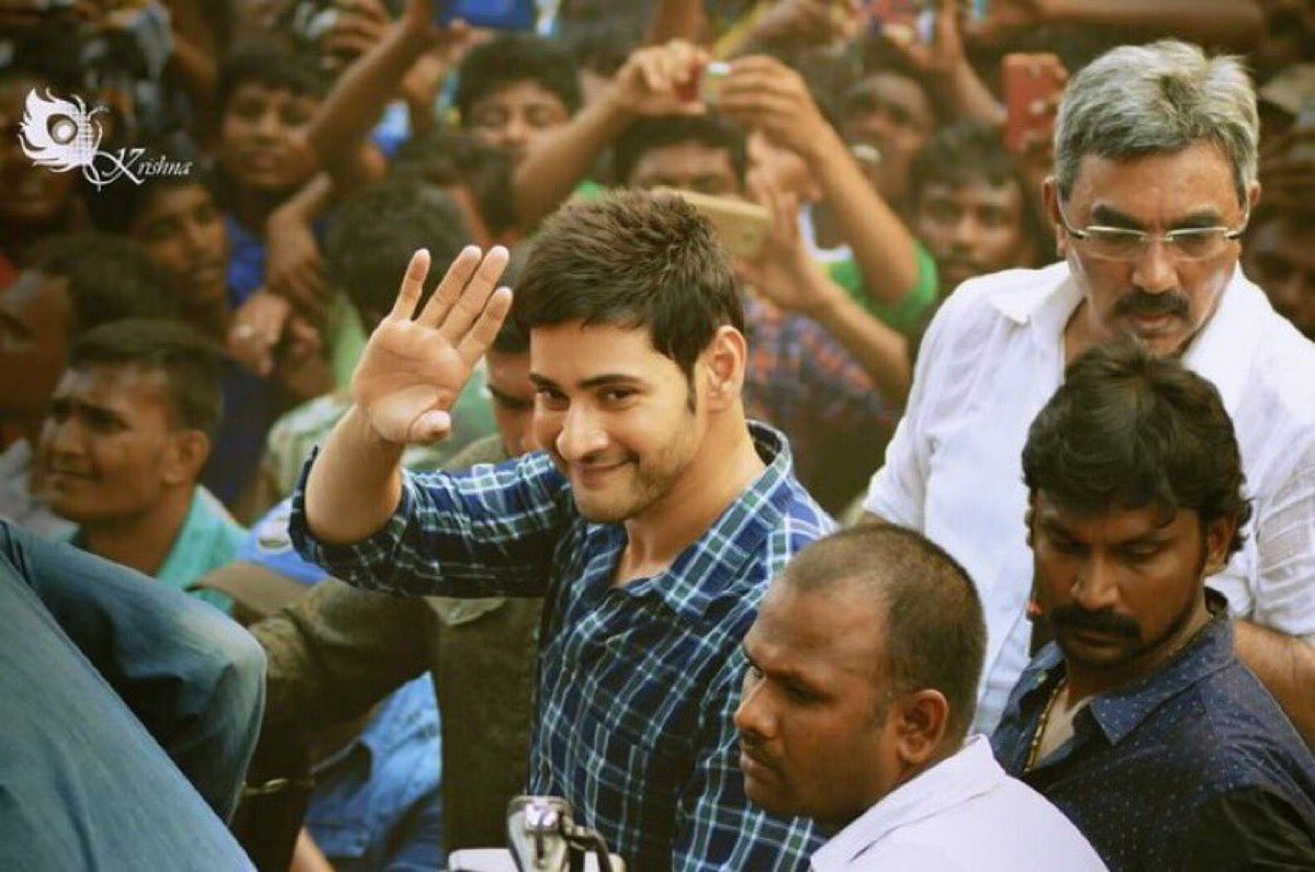 santoshsuprim's tweet photo. Village adoption,1010 heart operations for children,Forever desirable man,30% of his salaries for charities,Family person,Directors hero..Super star 

M A H E S H B A B U 🔥🔥

#HBDMaheshBabu  @urstrulyMahesh 🥰 https://t.co/crsleL6Omw
