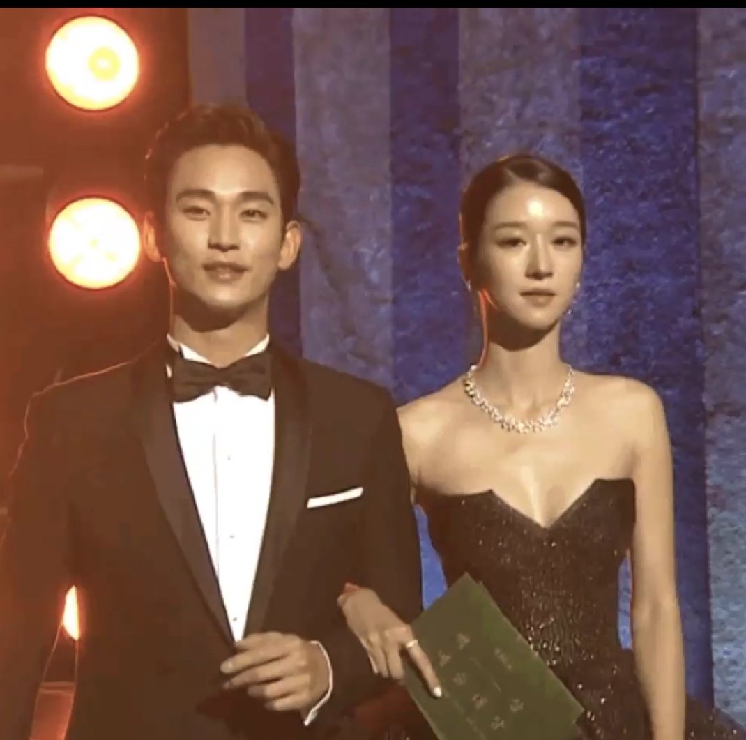 fangirl_ahjumma's tweet photo. KSH and SYJ thank you for deciding to work together. 
Thank you for blessing us with your insane chemistry and talent
I waited 6 yrs for you to be paired,I can wait another years for you to work again.

HyunJi, you are my happy pill ❤

#ItsOkayToNotBeOkayEP16
#ItsOkayToNotBeOkay https://t.co/nsdYCLf2fk