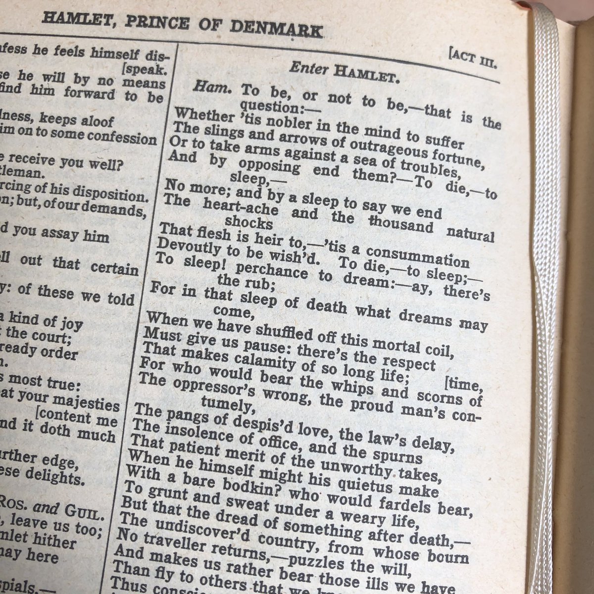 Feltsisch's tweet photo. The question mark after “end them?”. Depending on the print, it disappears and reappears. This changes everything! This is why I need multiple copies of the complete works of William Shakespeare! #Hamlet https://t.co/6iIZgyvKyG
