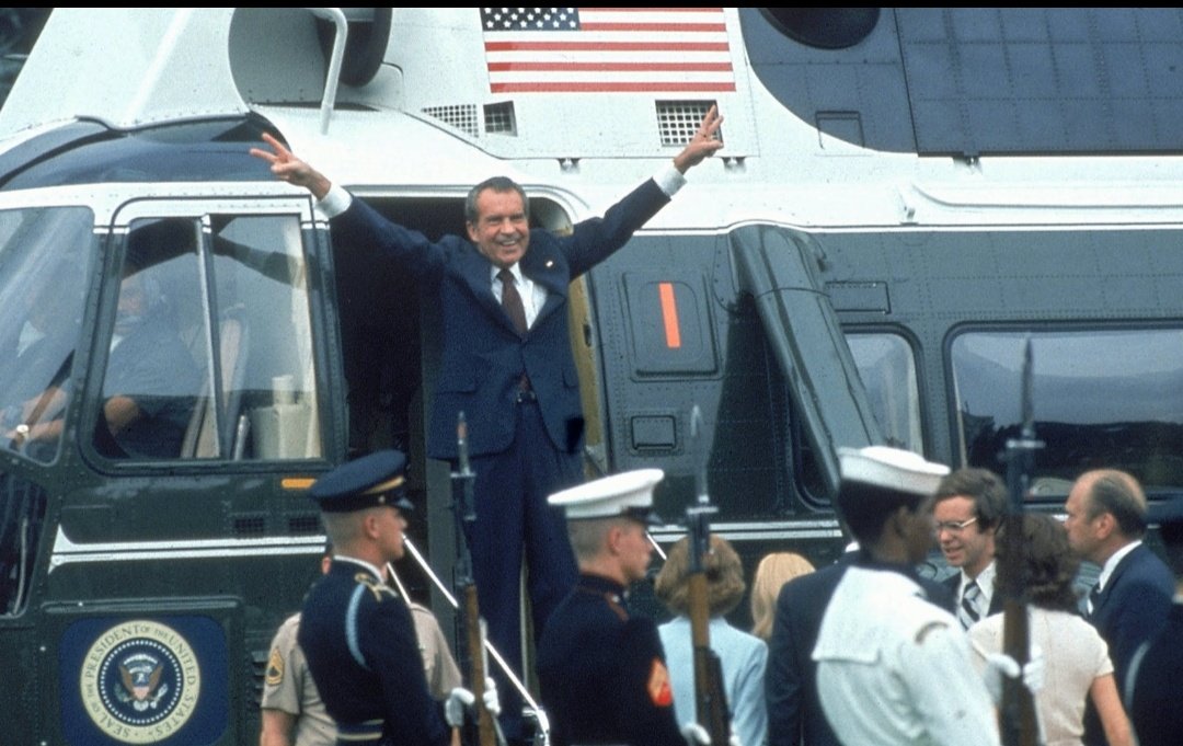 Richard Nixon  resigned from the Presidency  #OTD 1974. He is the only President to resign from the office.Here is a quick thread reviewing that moment in history - and other fun facts below! Enjoy! #POTUS 