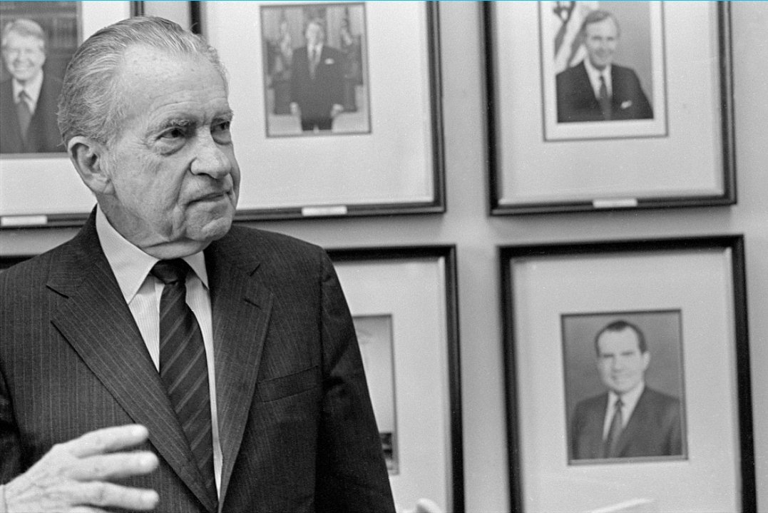 After resigning the Presidency, Richard Nixon  eventually moved to Bergen County, New Jersey, where he had an easy drive to his publishers in New York City - essential in attempting to rebuild his image as a foreign policy guru. #POTUS 