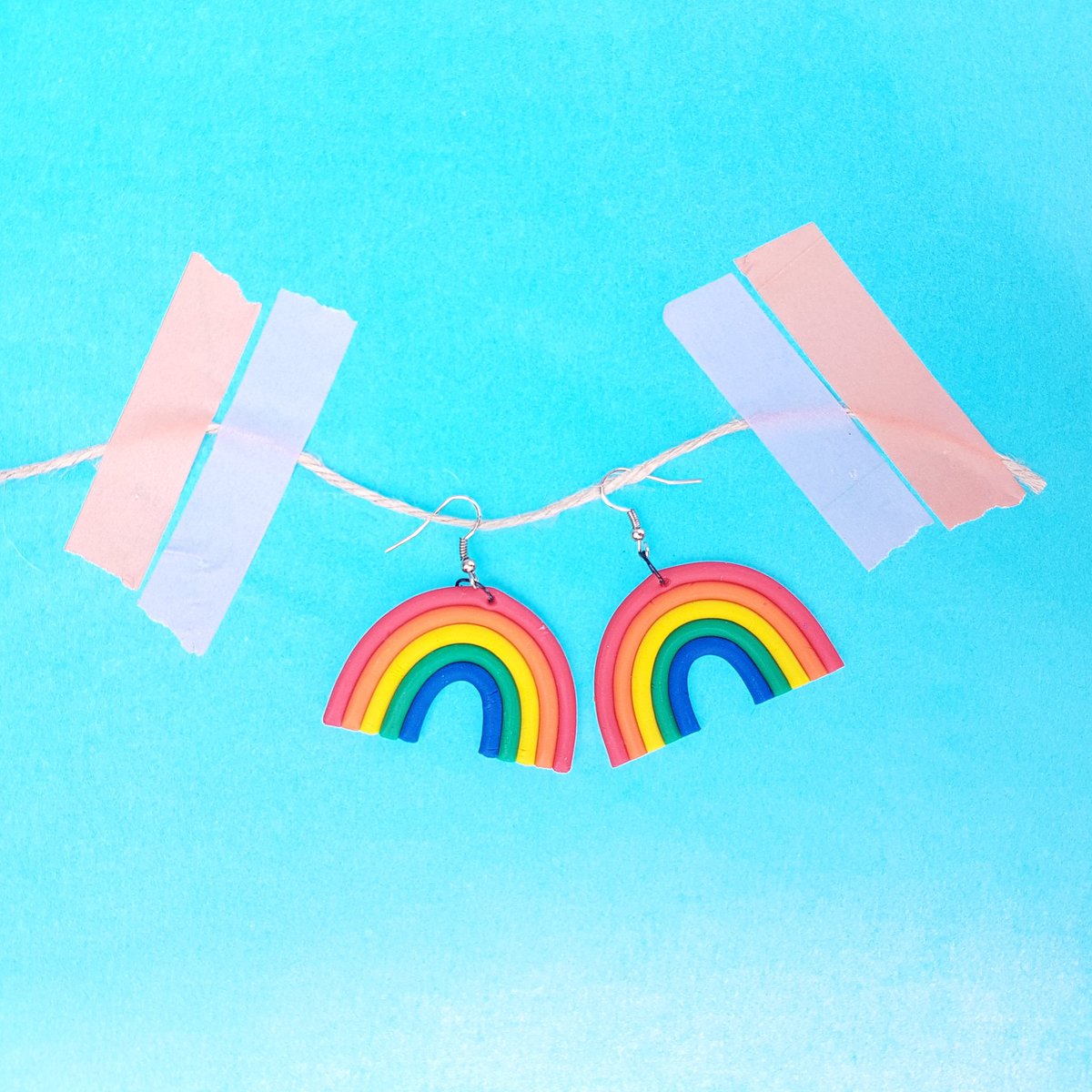 Rainbow Küpe 🌈 Sipariş için DM atabilir ya da bio'daki linkten satın alabilirsiniz. 🏳️‍🌈