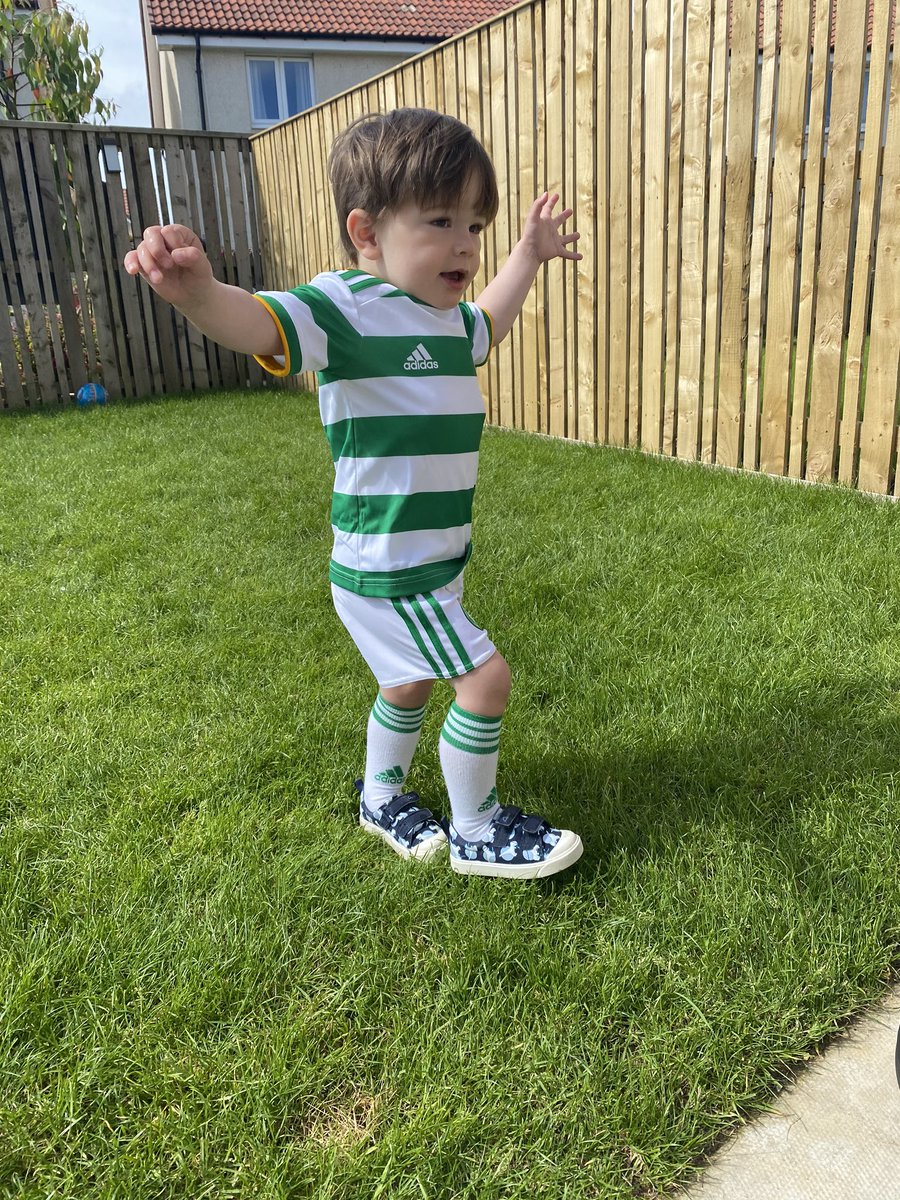 Seamus_92's tweet photo. Looks good in green and white 🍀💚 https://t.co/xuczsekkfS