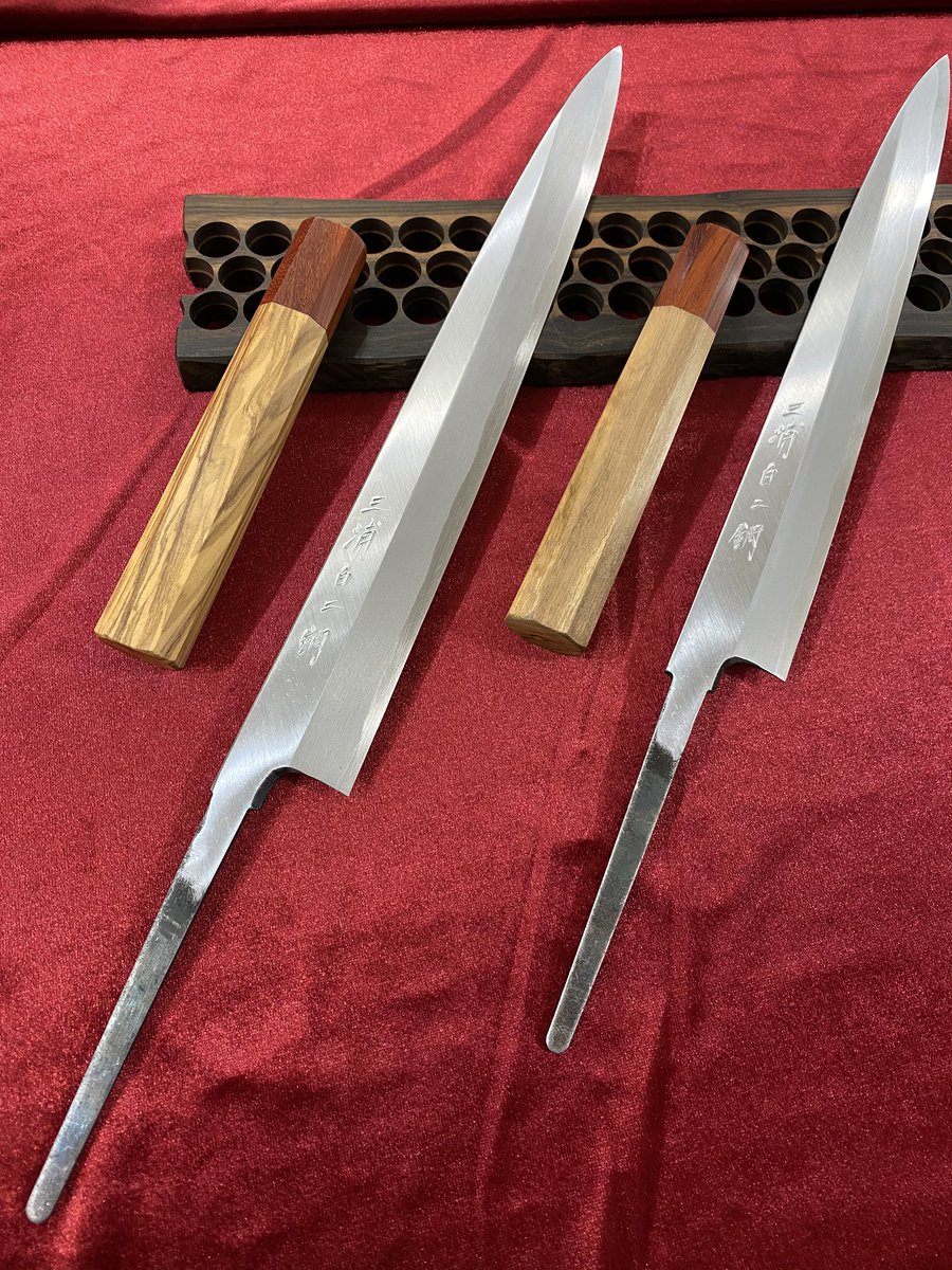 名古屋大須 三浦刃物店 Twitterissa オリーブウッドハンドルの包丁が完成しました かっこいいです 柳刃は完成の写真を撮り忘れました 明日載せます 名古屋大須 三浦刃物店 Twitterissa オリーブウッドハンドルの包丁が完成しました かっこいいです 柳刃は完成の写真を撮り忘れました 明日載せます