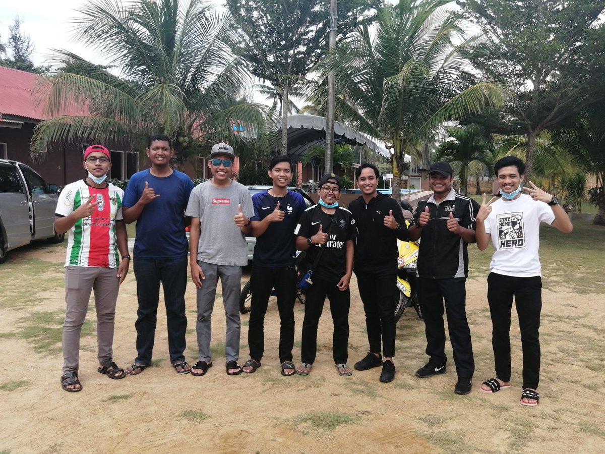 asyer_raf99's tweet photo. Short vacation 🧳
#Bbq #Batch99 #Friendship #Reunion #Vacation2020 https://t.co/hz1bX4ehDc