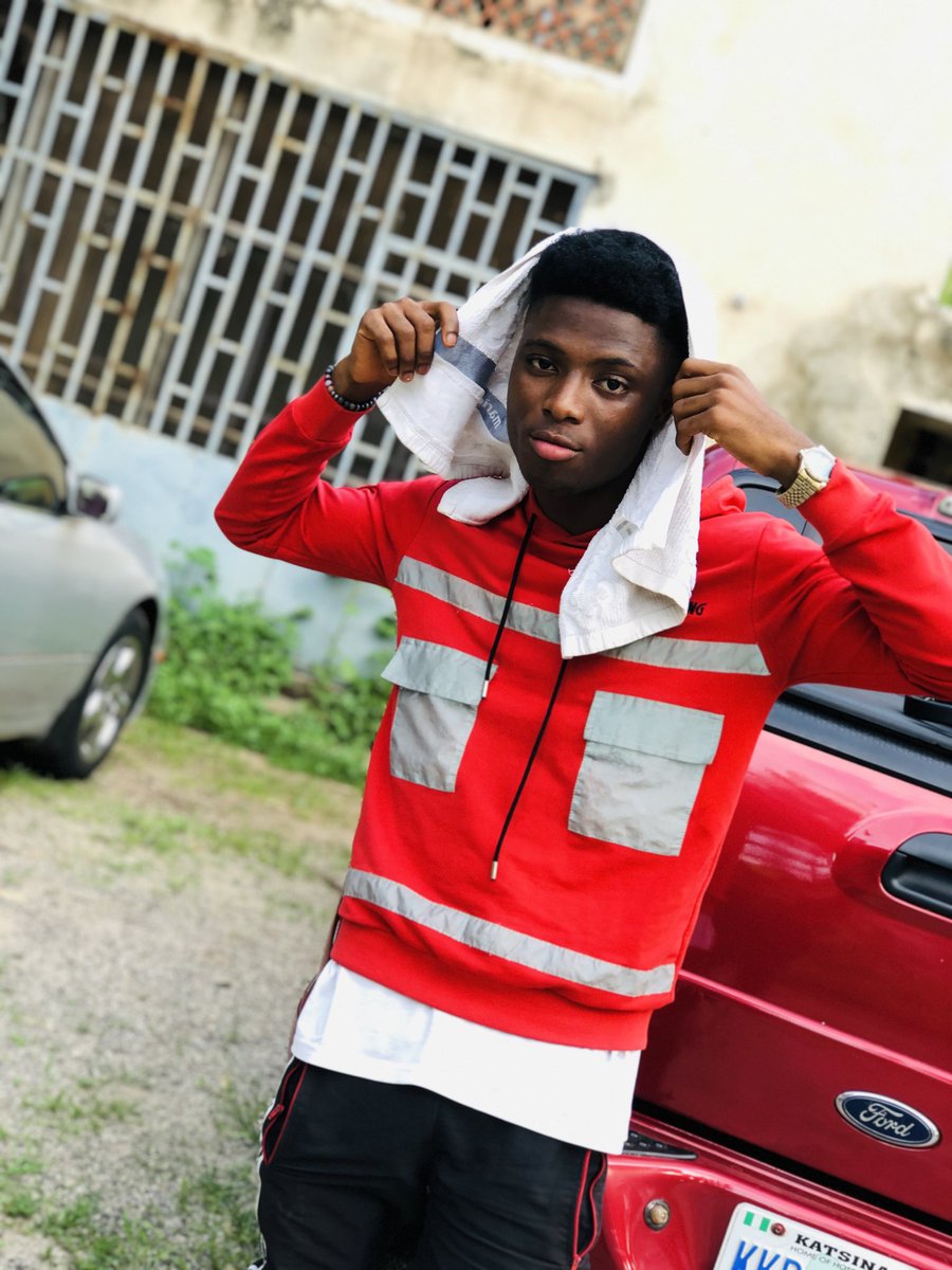 ZacboyP's tweet photo. Unsigned Artist.. Music Addict https://t.co/h1Q0G94SYI