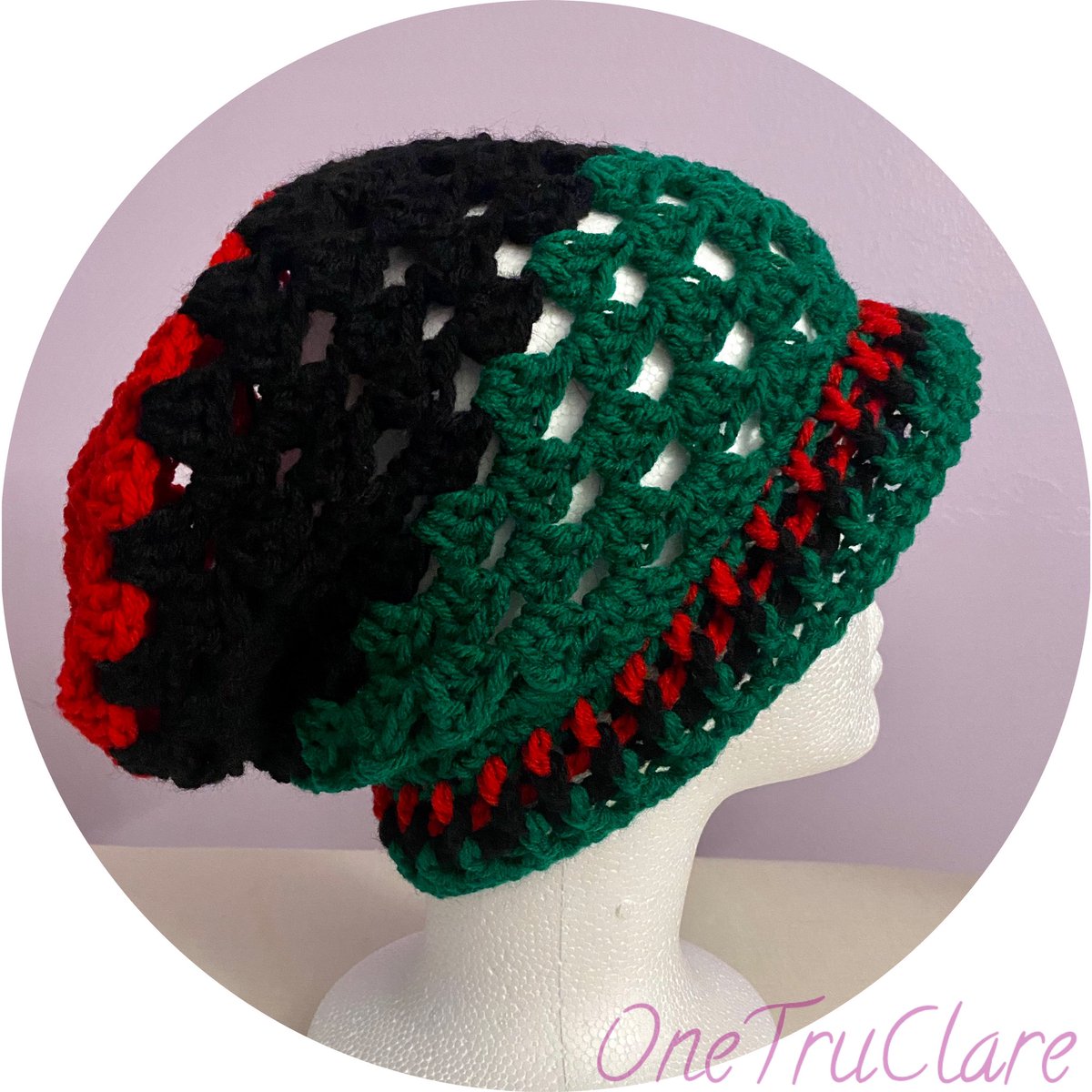 OneTruClare's tweet photo. Fall/Winter/Spring... #YarnTherapy https://t.co/A8vXsJdHEW