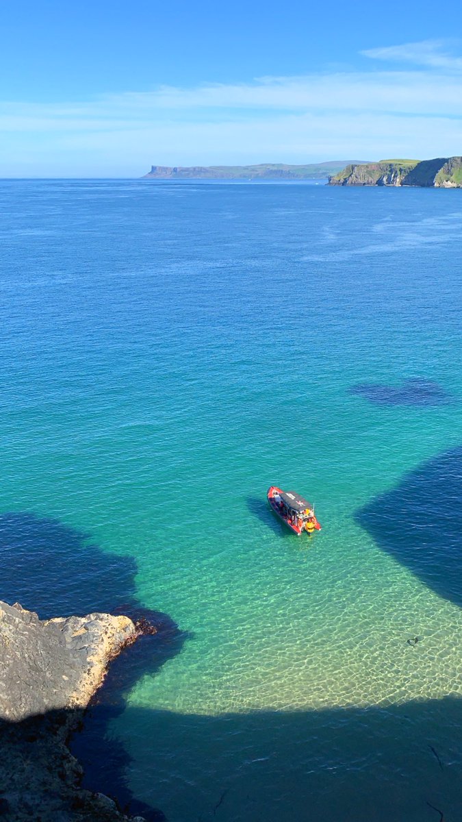 I wouldn’t believe this is Ireland, only for I took the photo myself... 🥰 

#Ireland #Summer #Travel #Staycation2020
