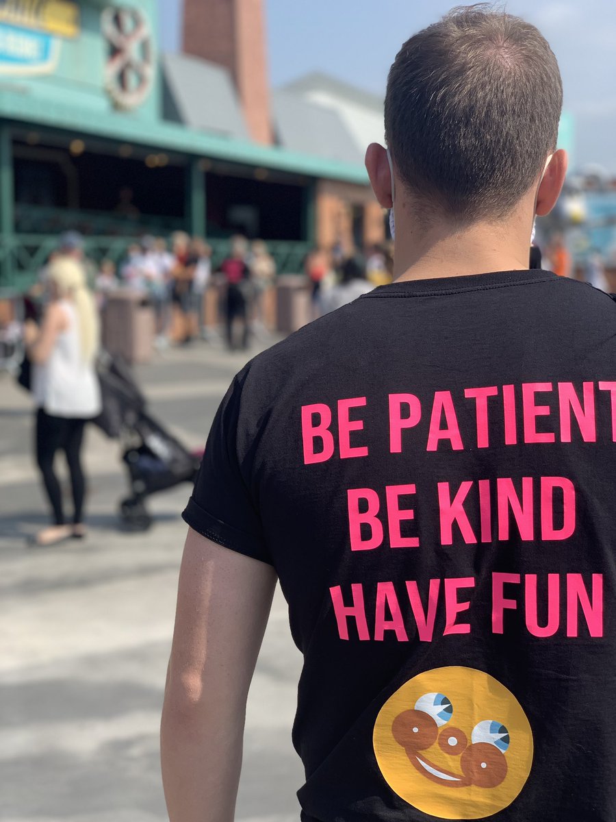 Pleasure_Beach's tweet photo. The #SocialDistancingDepartment are back out today.
#BePatientBeKindHaveFUN
#SDD #sundayvibes https://t.co/ehP5Oenvys