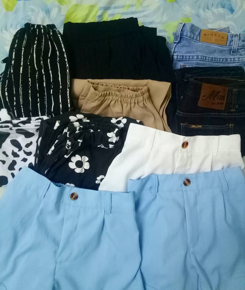 Ppsnow6's tweet photo. ส่งต่อเสื้อผ้ามือ1มือ2❤ เสื้อไ��มพรม คาร์ดิแกน กางเกงบาร์บี้ ไม่เกิน150บาท🌻มีเยอะกว่าในรูป ปักไว้เลยถูกๆค่ะ📌 #เสื้อผ้ามือสอง #ส่งต่อเสื้อผ้า #ส่งต่อเสื้อผ้ามือสอง #ส่งต่อเสื้อผ้ามือ2 #เสื้อผ้าสไตล์เกาหลี #กางเกงบาร์บี้ #เสื้อผ้าน่ารัก  #ส่งต่อสกินแคร์ https://t.co/0pIzWljqs5