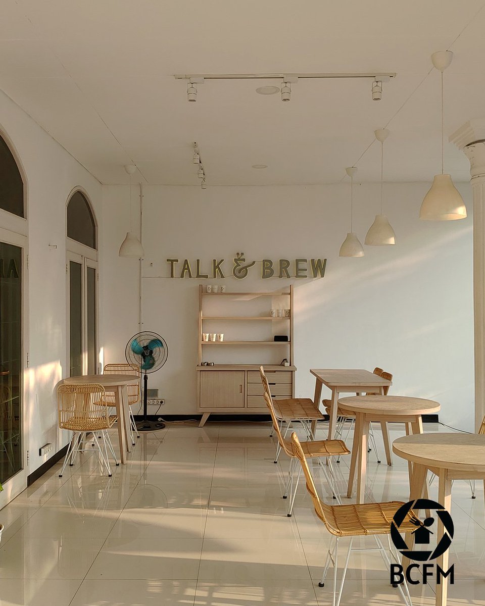 cumafotomakan's tweet photo. 💰: $$
⌛: 09.00-22.00 (Senin-Jumat) 07.30-22.00 (Sabtu-Minggu )
📅 : Thursday, 6 August 2020
🥤 : Americano
https://t.co/ns3F9WpKWv
#talkandbrew #kopisurabaya #cafesurabaya #goodcoffe #bettertalk https://t.co/NDsJvqMAR2