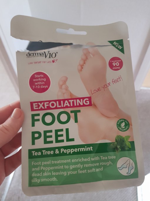 Time to feel pretty Send during the next 90minutes to get a free thankyou video ;) &pound;feetforyou22x or<a href="/tag/bathtime"class="tags"><span>#bathtime</span></a><a href="/tag/cammodel"class="tags"><span>#cammodel</span></a><a href="/tag/q"class="tags"><span>#q</span></a><a href="/tag/cam4uk"class="tags"><span>#cam4uk</span></a><a href="/tag/timeforbubble"class="tags"><span>#timeforbubble</span></a>