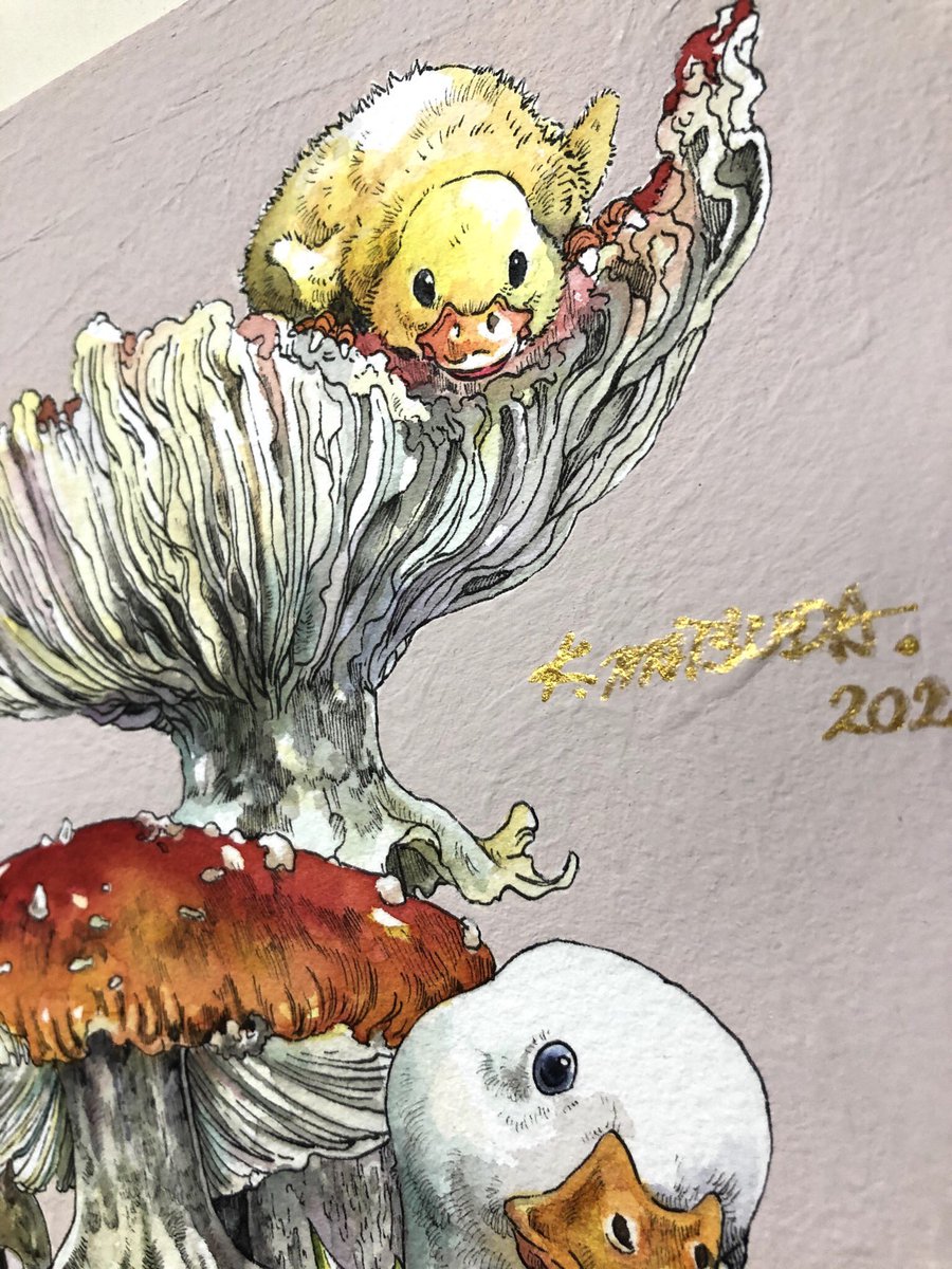 「『隠れん坊』 A4 水彩 ペン アクリル
アヒルの親子がキノコの森でかくれんぼを」|Keso Artのイラスト