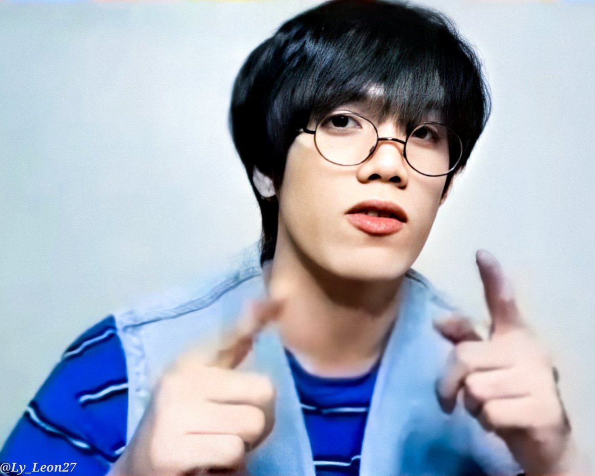 Low qual na yung pic pero LOVE YOU daw sabi ni Ajero. Kaya hoy wag ka magswerve kay Jahhh.  @stellajero_ @SB19Official #TMFunSagadWithSB19