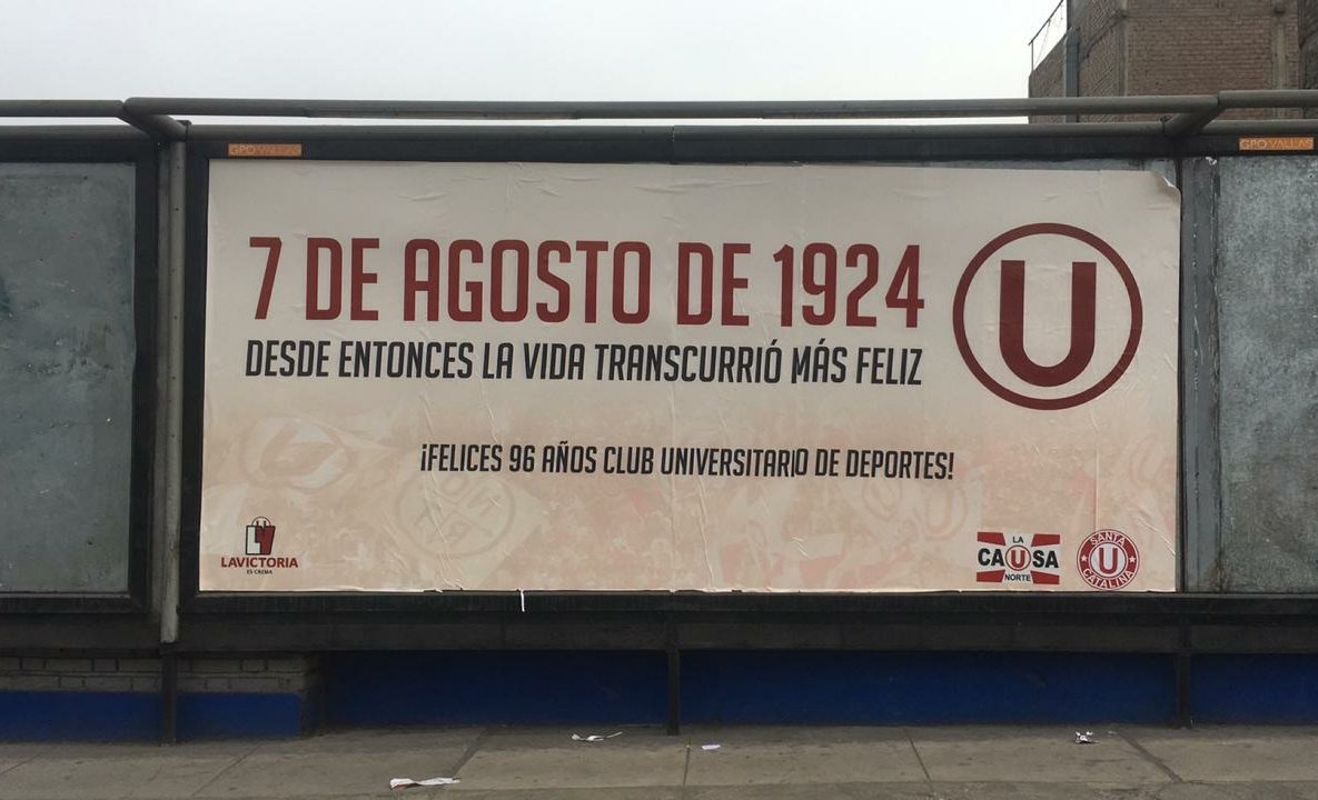 De nosotros para @Universitario, 
el amor de nuestras vidas.

Los banners son situados en avenidad principales  de La Victoria y San Borja
para conmemorar el 96 aniversario #96delMasGrande

DESDE 1992 EN TODAS LAS CANCHAS!!!