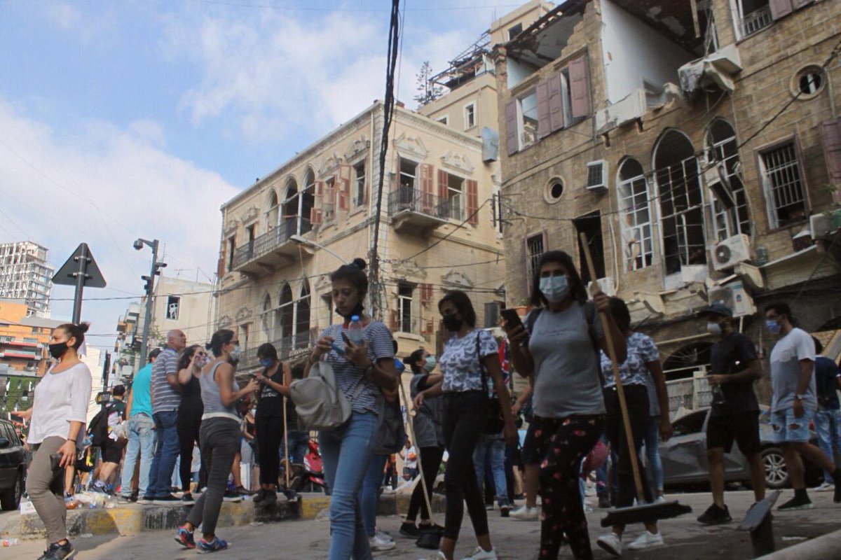🔴🇱🇧🏉 Lebanon Rugby family in action cleaning up #Beirut

#OneNation #LebanonInUnion