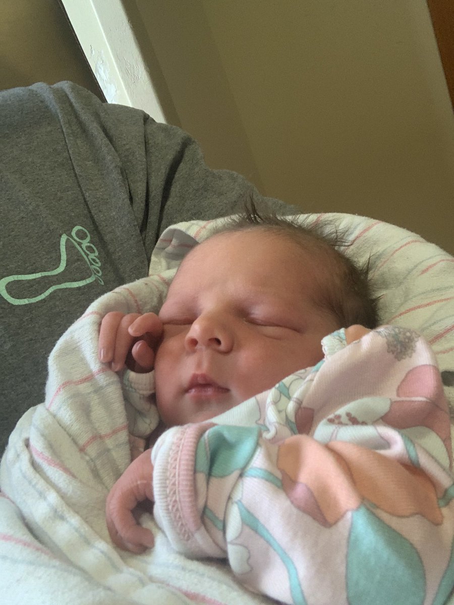 mxgrady80's tweet image. Officially became a girl dad yesterday especially to @KellyGarrett75 delight. Bet her 4 older brothers take good care of her