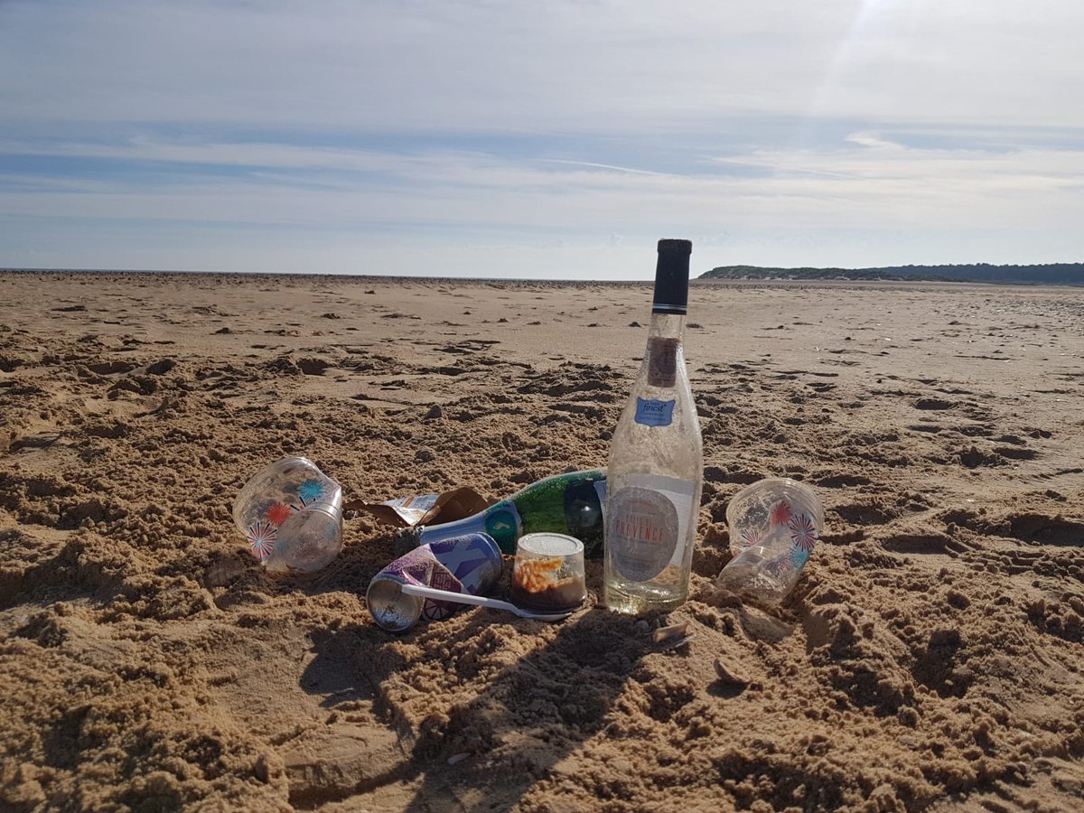 HolkhamEstate's tweet image. Don't waste this landscape... 🚯

Please leave it exactly as you found it and take your litter home.

Help us spread the word by retweeting. Thank you.