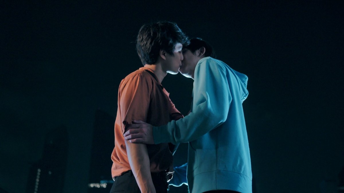 GMMTV's tweet photo. True Love's Kiss กรี๊ดดดดดดดดดดดด

#TheShipperตอนจบ 
#GMMTV #GMM25 
@Firstkpp @ohmpawatt https://t.co/ts1BGMPVG1
