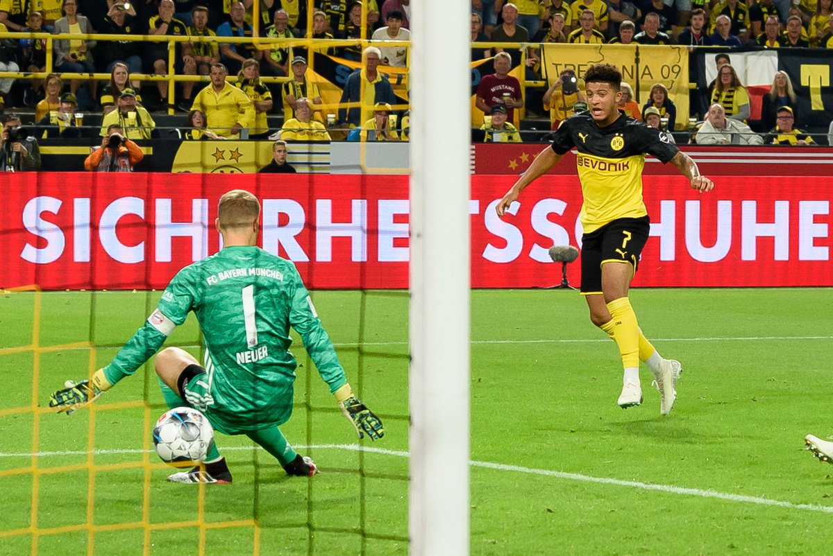 Gingdex's tweet photo. As if Sancho needed any more rockets

Ferran Torres’ immediate positional change to Forward upon transferring to Manchester City has made it very likely this will happen to Sancho on the day after the Man United move

Double rockets incoming 🚀🚀

Sancho £25 soon

#FootballIndex https://t.co/3JCcRPbKD2