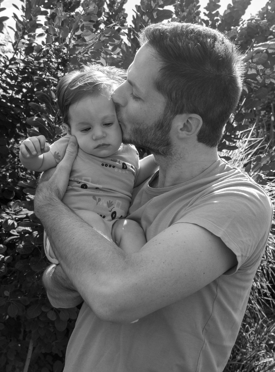 hrvthlaura's tweet photo. Tegnapi rögtönzött fotózásról pár kép💙💙
#FatherAndSon https://t.co/DqfKRZfmUo
