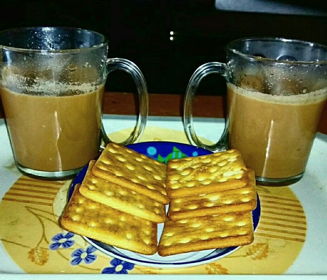 Nivedita_Odisha's tweet photo. Tea with Biscuits๐๐
#tea #teatime #teatweeter #biscuits #tealovers #teaworld #foodbloggers #odisha #india https://t.co/BMMf5soM6V