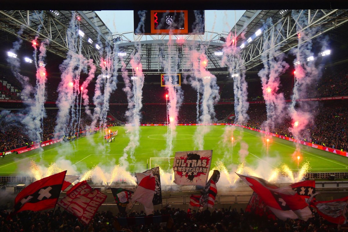 Ventos's tweet photo. These moments! π βββ π₯ #FuckCorona #MisDit #Ajax #Amsterdam #WijZijnAjax https://t.co/siz2CdtZZj