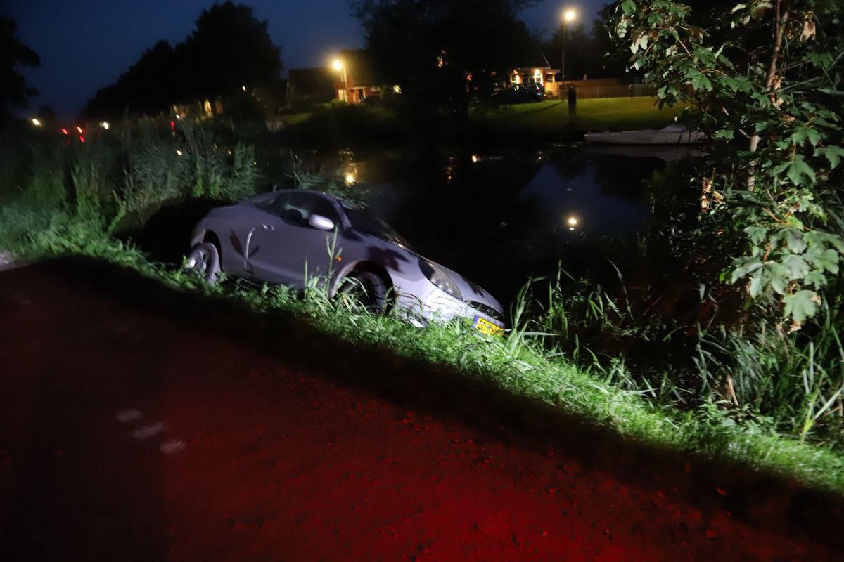 Update; 41-jarige man uit Gorredijk is straalbezopen en veroorzaakt eenzijdig ongeval - #Friesland -..