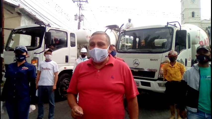 Merida_Tricolor's tweet photo. En #Merida Pqia San Juan Mcpio Sucre se llevó a cabo la 17ma Jornada Nacional de Limpieza Desinfeccion y Embellecimiento, cumpliendo instrucciones del Pdte. @NicolasMaduro @drodriven2 junto al Protector del estado @Jehyson_Guzman @JulioBGuillen
@BFula1970 para #prevencionCOVID19 https://t.co/T5afLJhJaT