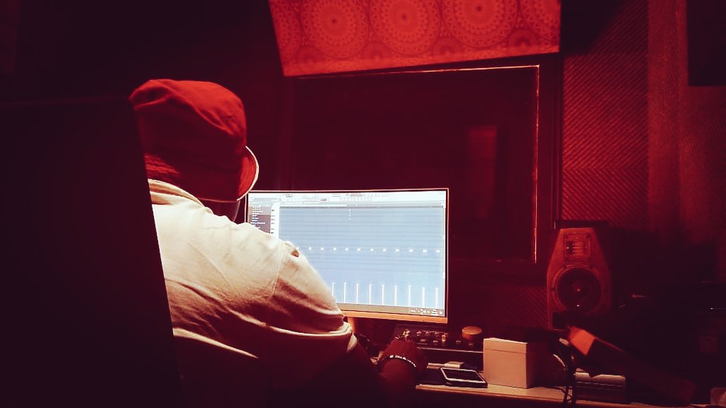 Rascu_Mabuza's tweet image. #LightSAred ❤️❤️❤️