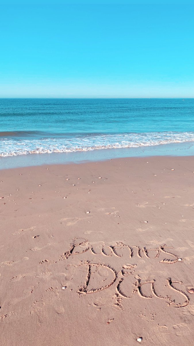 RocioDoGo's tweet photo. Buenos días! #Trytoenjoythesummer https://t.co/RcMjgC3R4u